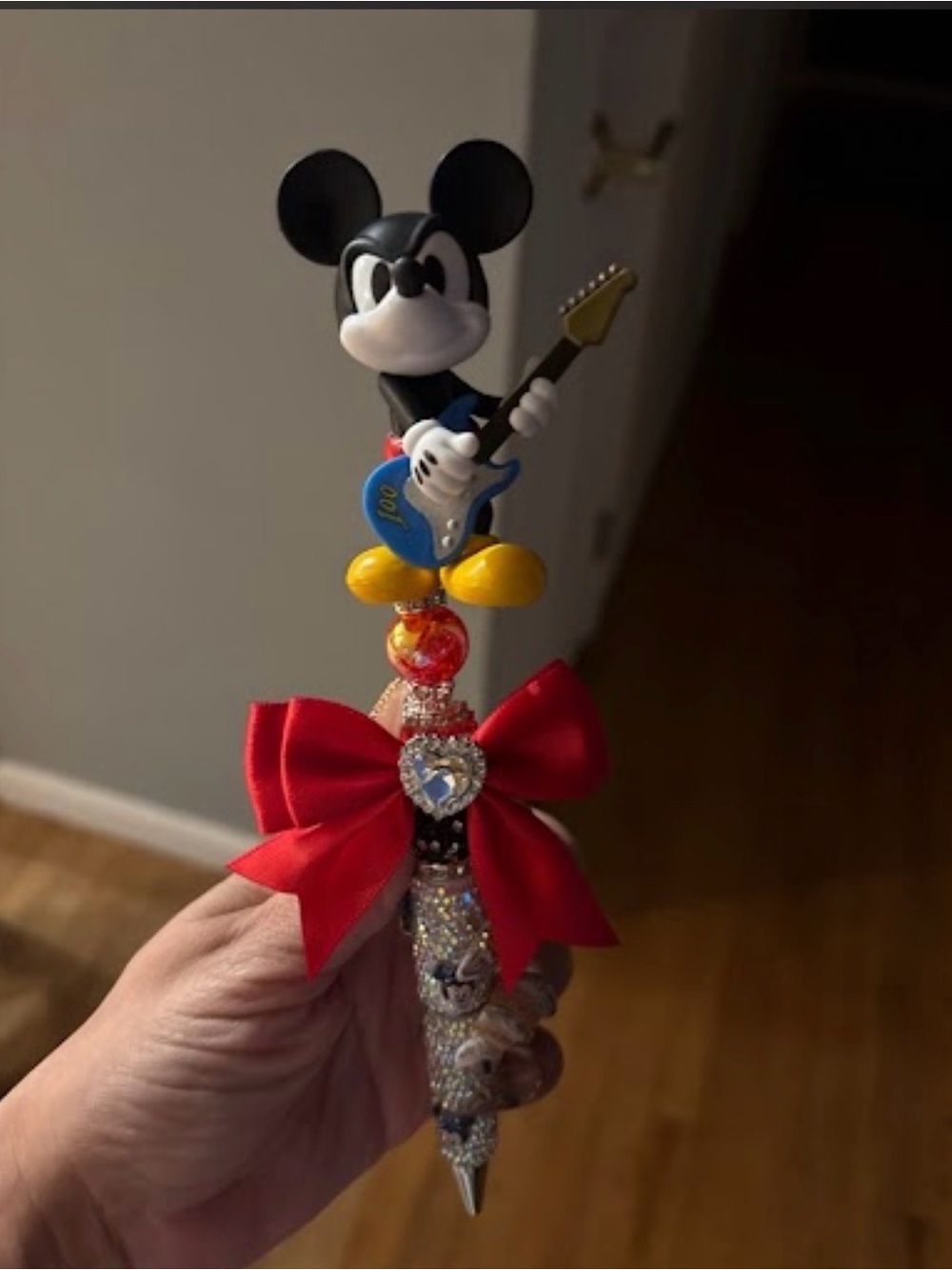 Custom Mouse Guitar Pen with Red Bow